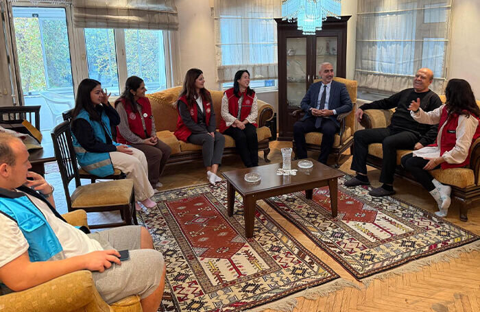 MGM’den Emekli Öğretmene Anlamlı Ziyaret