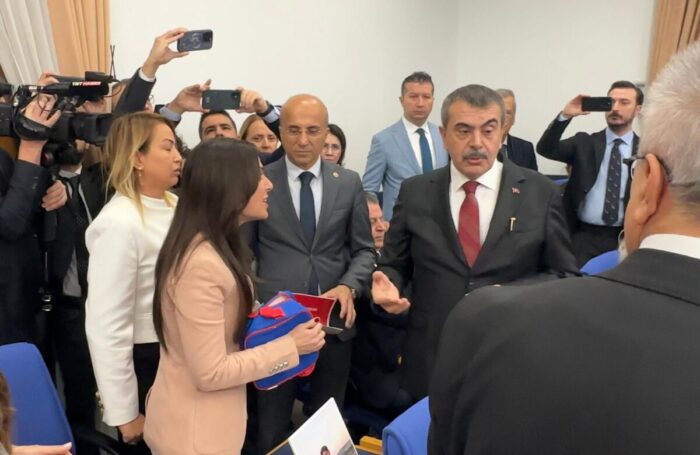 “Çocukların beslenme çantası boş!  Aç çocuğa ders anlatılır mı?”