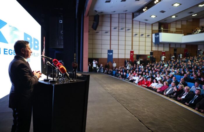 Kıyı Ege Belediyeler Birliği’nden “İzmir’de Afet” Kent Söyleşisi Gerçekleştirildi