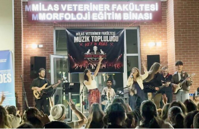 Milas Veterinerlik Fakültesi, müzik ve dayanışma şenliğine ev sahipliği yaptı  