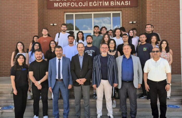 Milas Veteriner Fakültesi’nde ‘Ailem benim her şeyim’ paneli