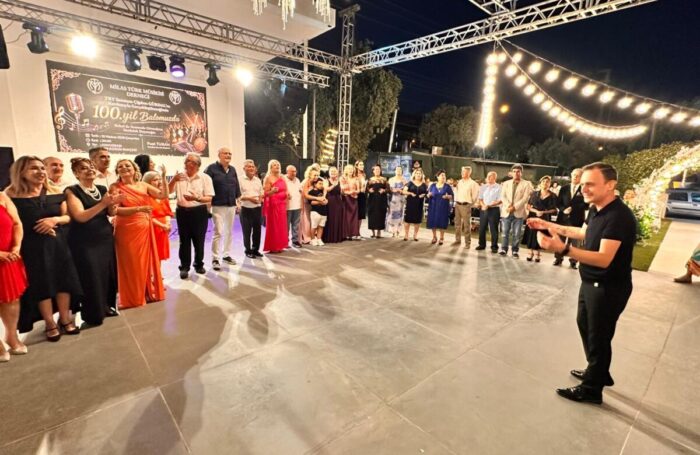Milas Türk Musikisi Derneği 100. Yıl Balosunda Sanatseverleri Buluşturdu