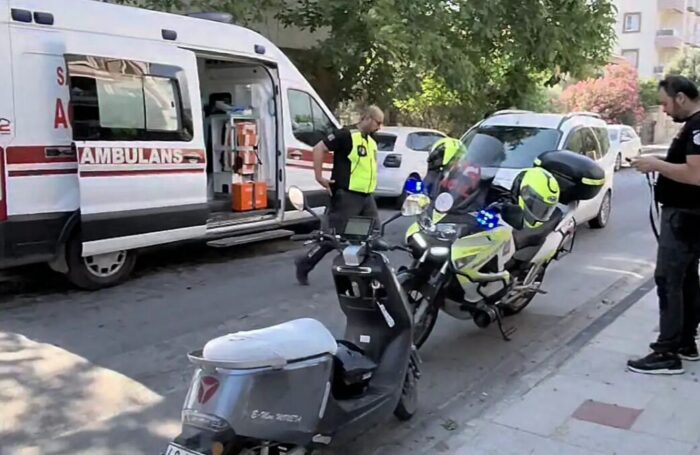 Motosikletler kafa kafaya çarpıştı: 2 yaralı